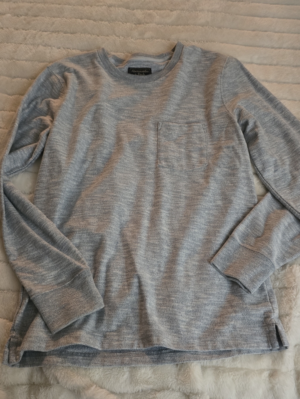 Abercrombie & Fitch Men's Heather Blue Gray Long-Sleeve Pocket Tee XS